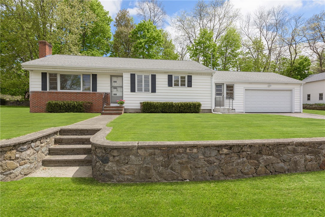 171 Iroquois Road Cumberland, RI 02864 - Photo 32 of 32 Gallery Image 32