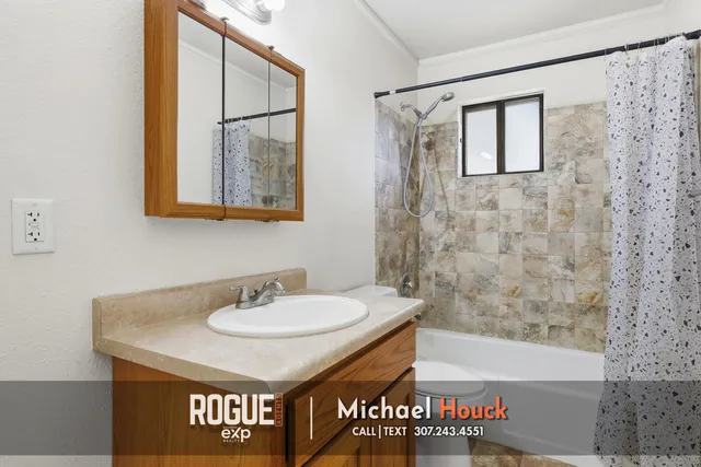 $289,900 | 442 Indian Paintbrush, Casper, WY 82604