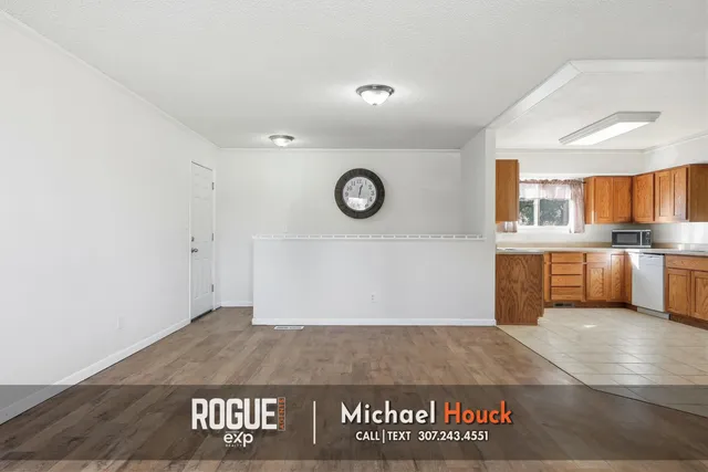 $289,900 | 442 Indian Paintbrush, Casper, WY 82604