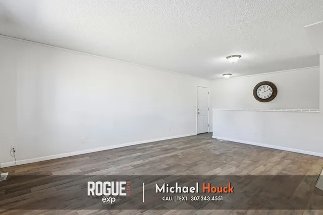 $289,900 | 442 Indian Paintbrush, Casper, WY 82604