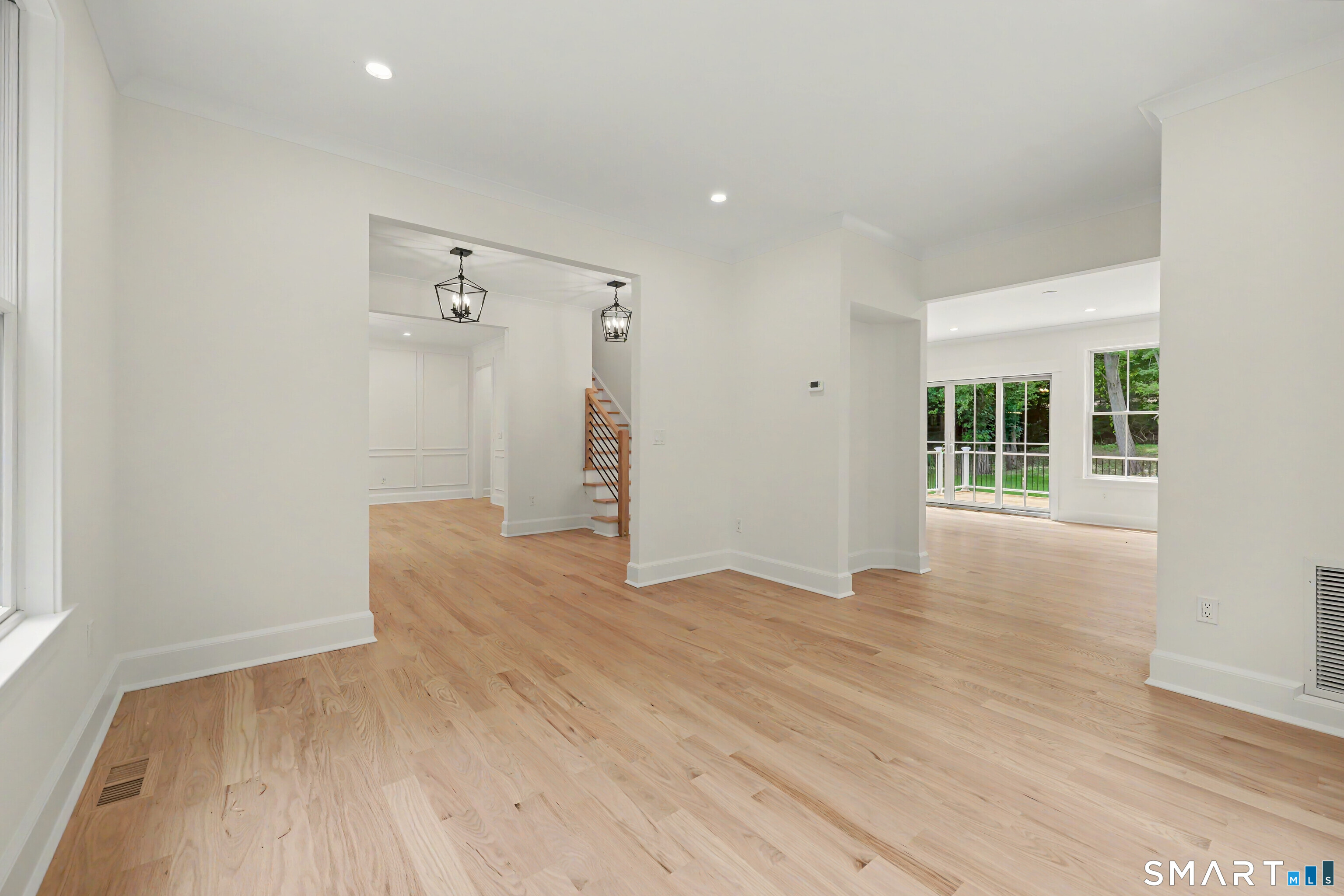 149 Don Bob Road Stamford, CT 06903 - Photo 6 of 40