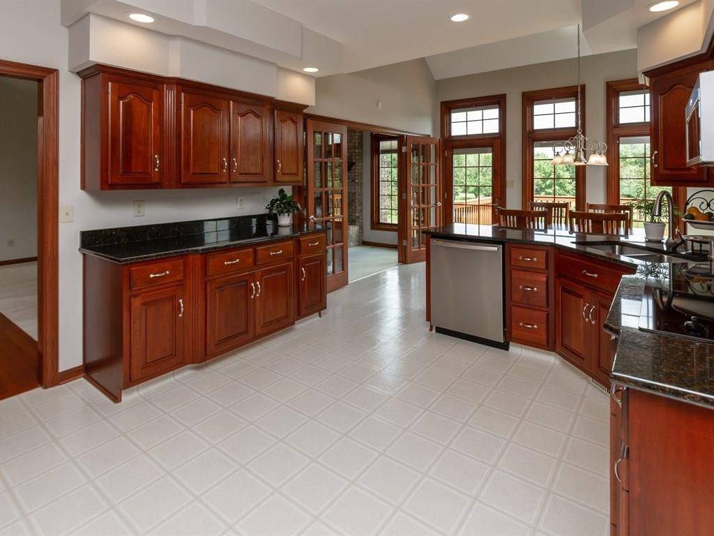 10693 Evergreen Point Fishers, IN 46037 - Photo 12 of 33 Gallery Image 12