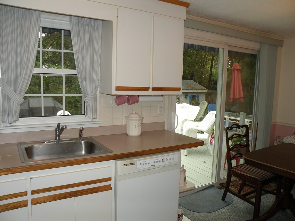 32 Swift Brook Road Yarmouth, MA 02664 - Photo 8 of 23 Gallery Image 8