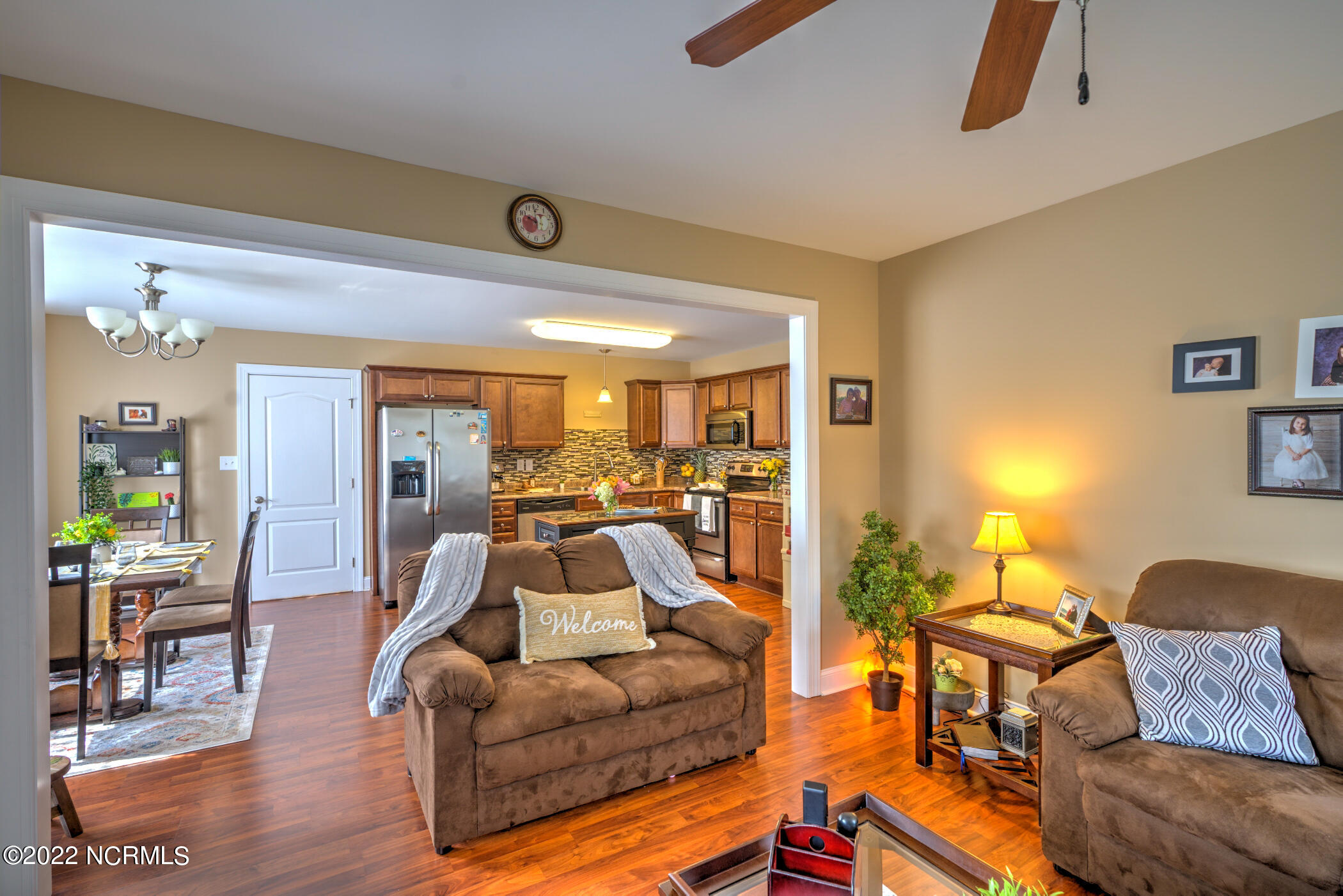 313 Covington Street Rockingham, NC 28379 - Photo 4 of 34 DSC00918_19_20