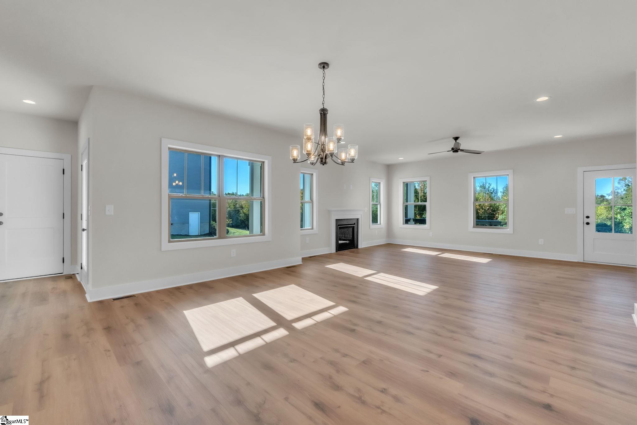 182 Mimosa Road Lyman, SC 29365 - Photo 8 of 34