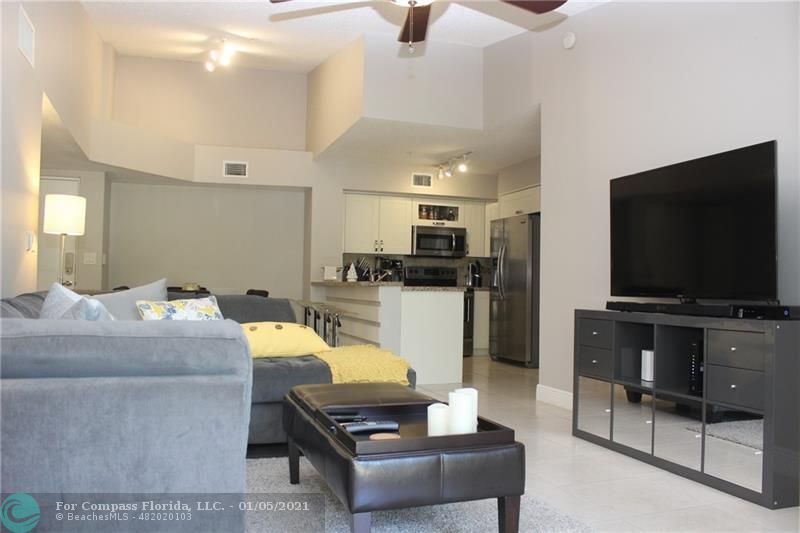 2103 Renaissance Boulevard, Unit 306 Miramar, FL 33025 - Photo 2 of 17