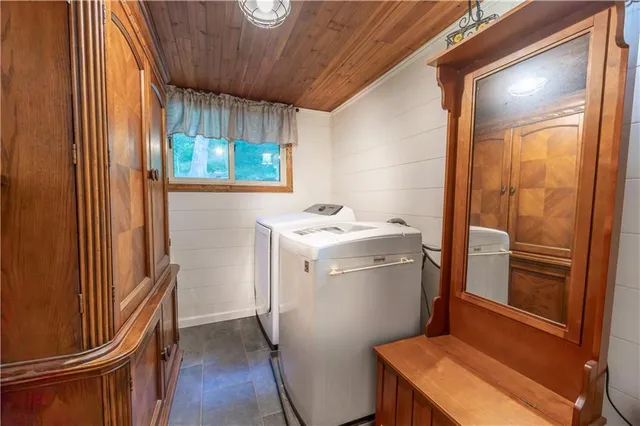 $175,000 | 1360 Abers Creek Road, Monroeville, PA 15146