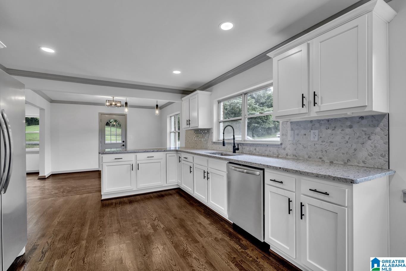 267 Garrison Road Gardendale, AL 35071 - Photo 6 of 33