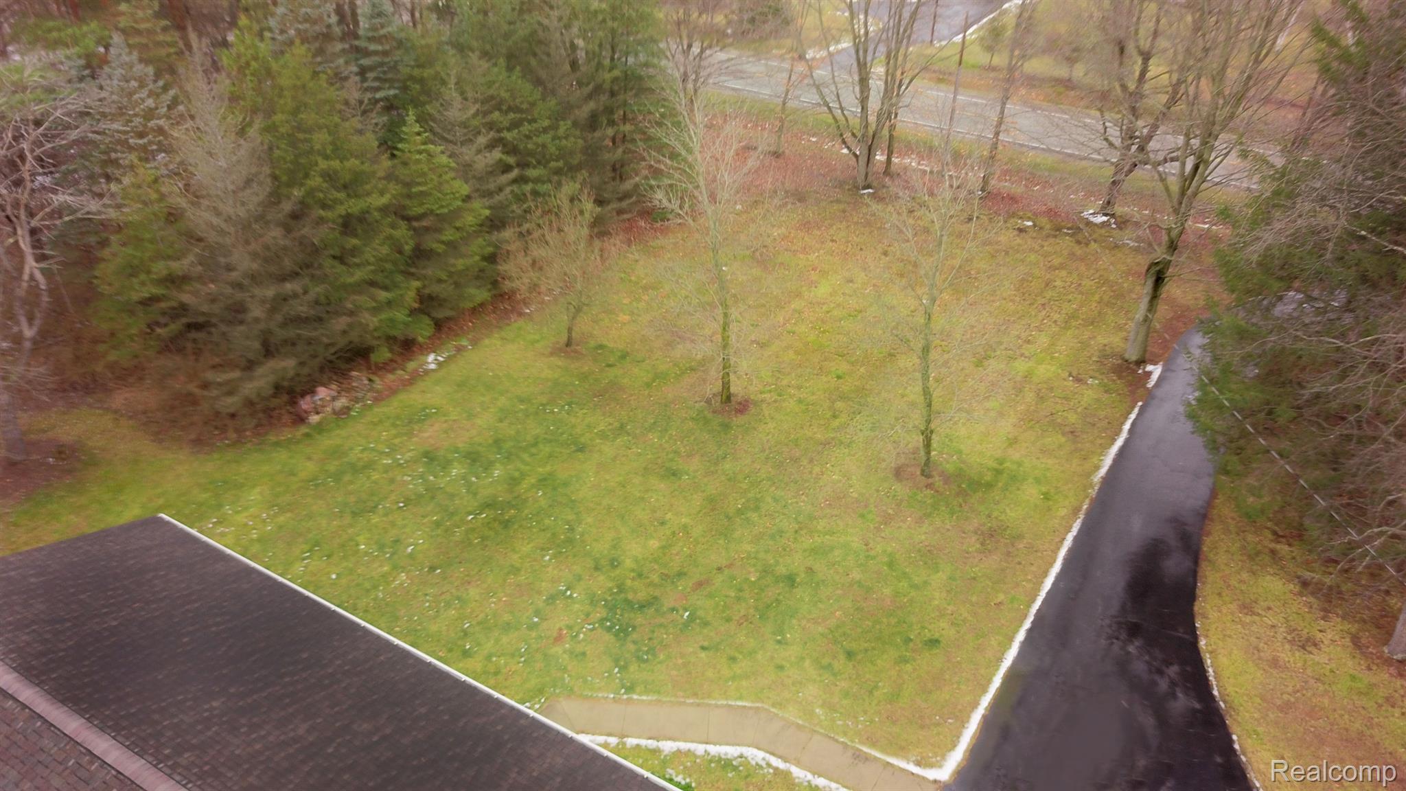 12600 Birch Run Road Birch Run, MI 48415 - Photo 18 of 22 Front Yard