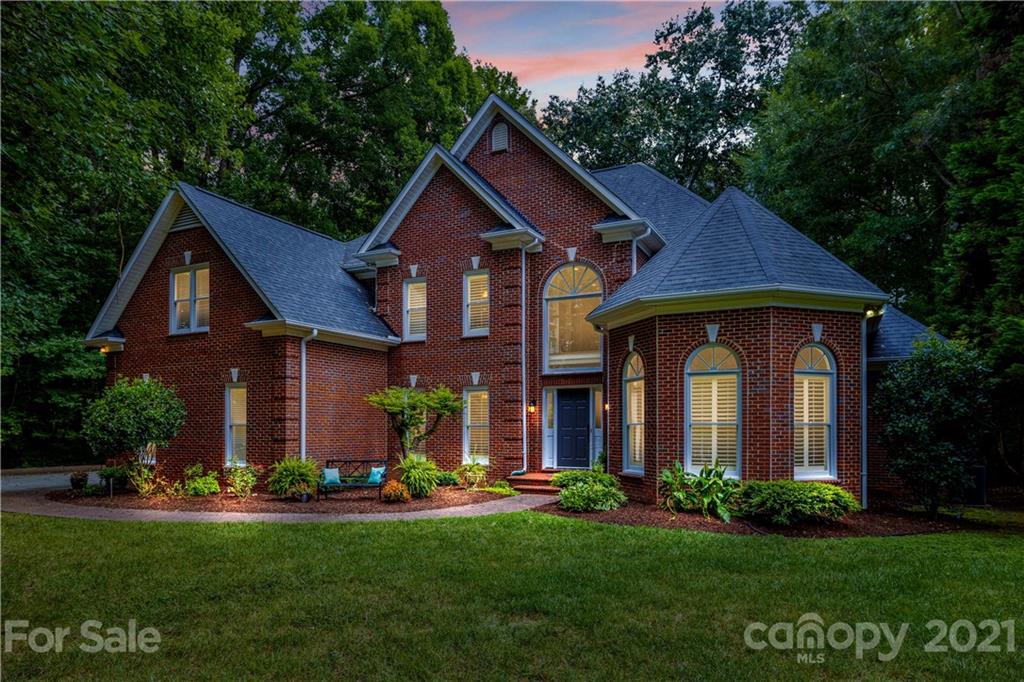 9036 Ranch View Court Matthews, NC 28104 - Photo 1 of 45 Gallery Image 1