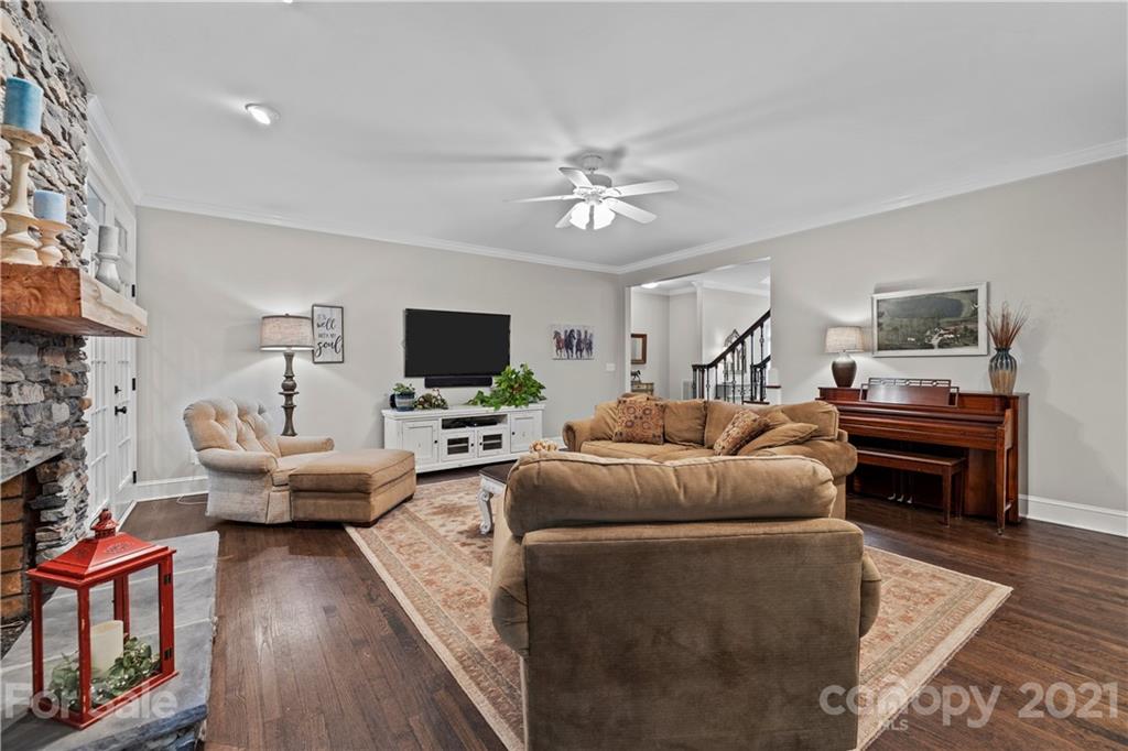 9036 Ranch View Court Matthews, NC 28104 - Photo 13 of 45 Gallery Image 13