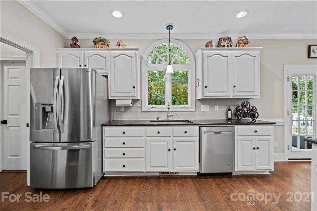 9036 Ranch View Court Matthews, NC 28104 - Photo 17 of 45 Gallery Image 17