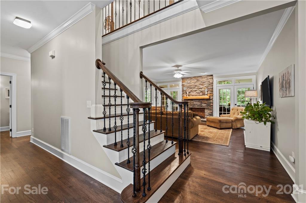 9036 Ranch View Court Matthews, NC 28104 - Photo 7 of 45 Gallery Image 7