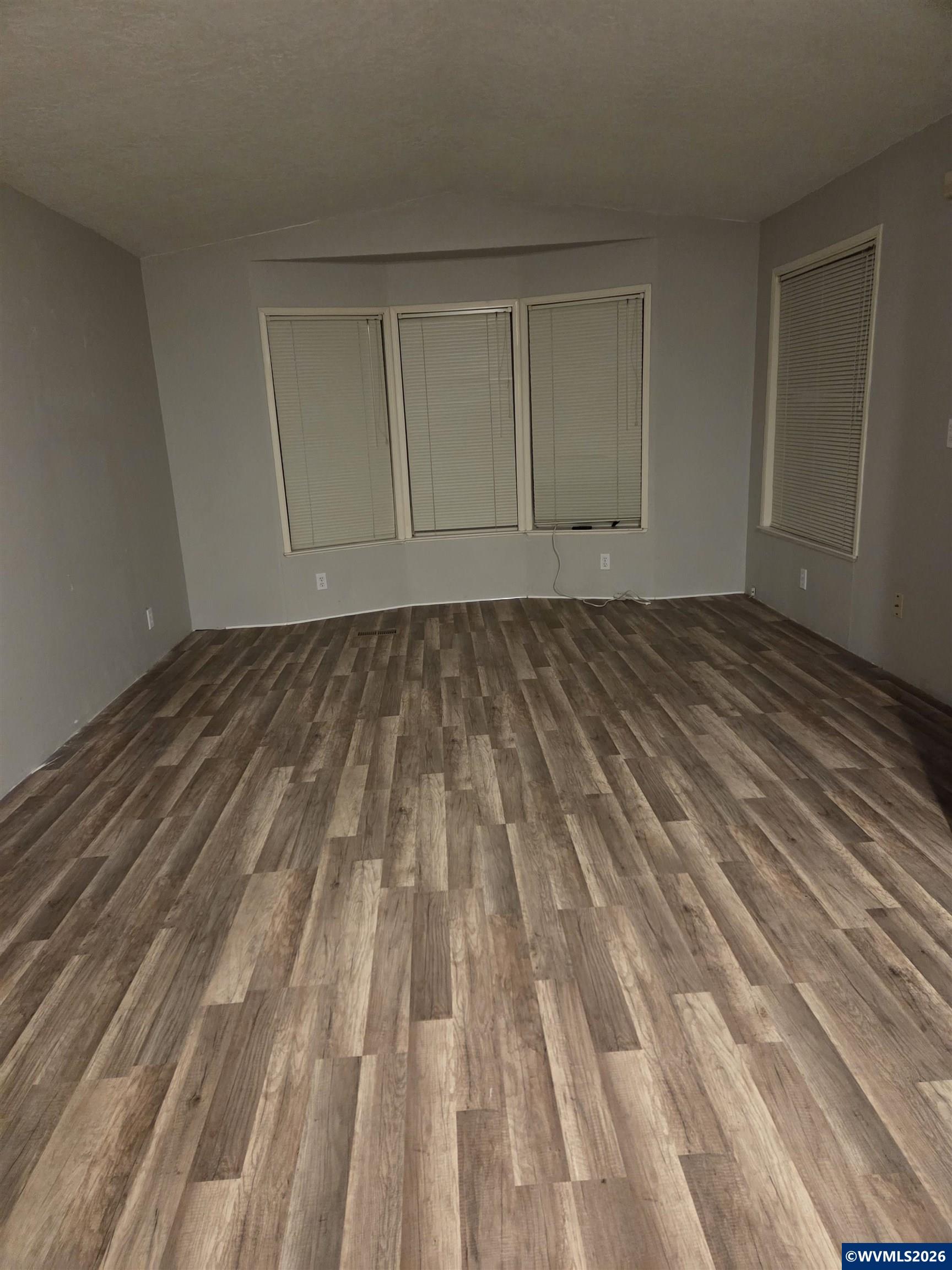 4940 Sunnyside Road Southeast, Unit B8 Salem, OR 97302 - Photo 8 of 24