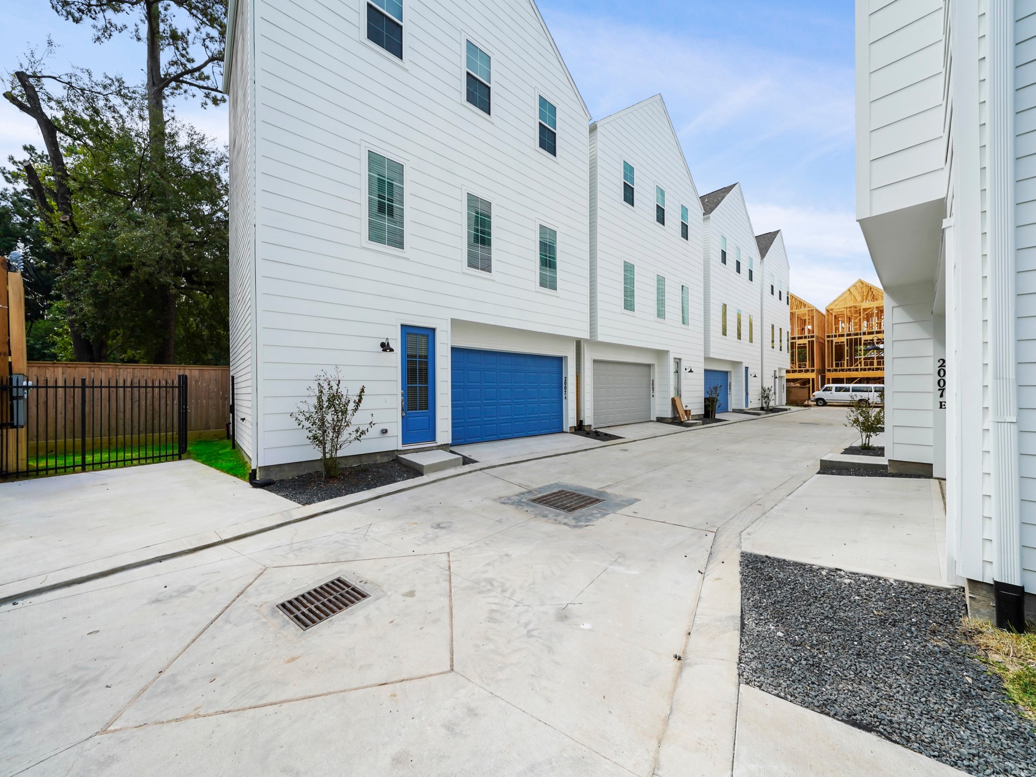 2007 Bauer Drive, Unit A Houston, TX 77080 - Photo 2 of 35 a view of a white building with a yard