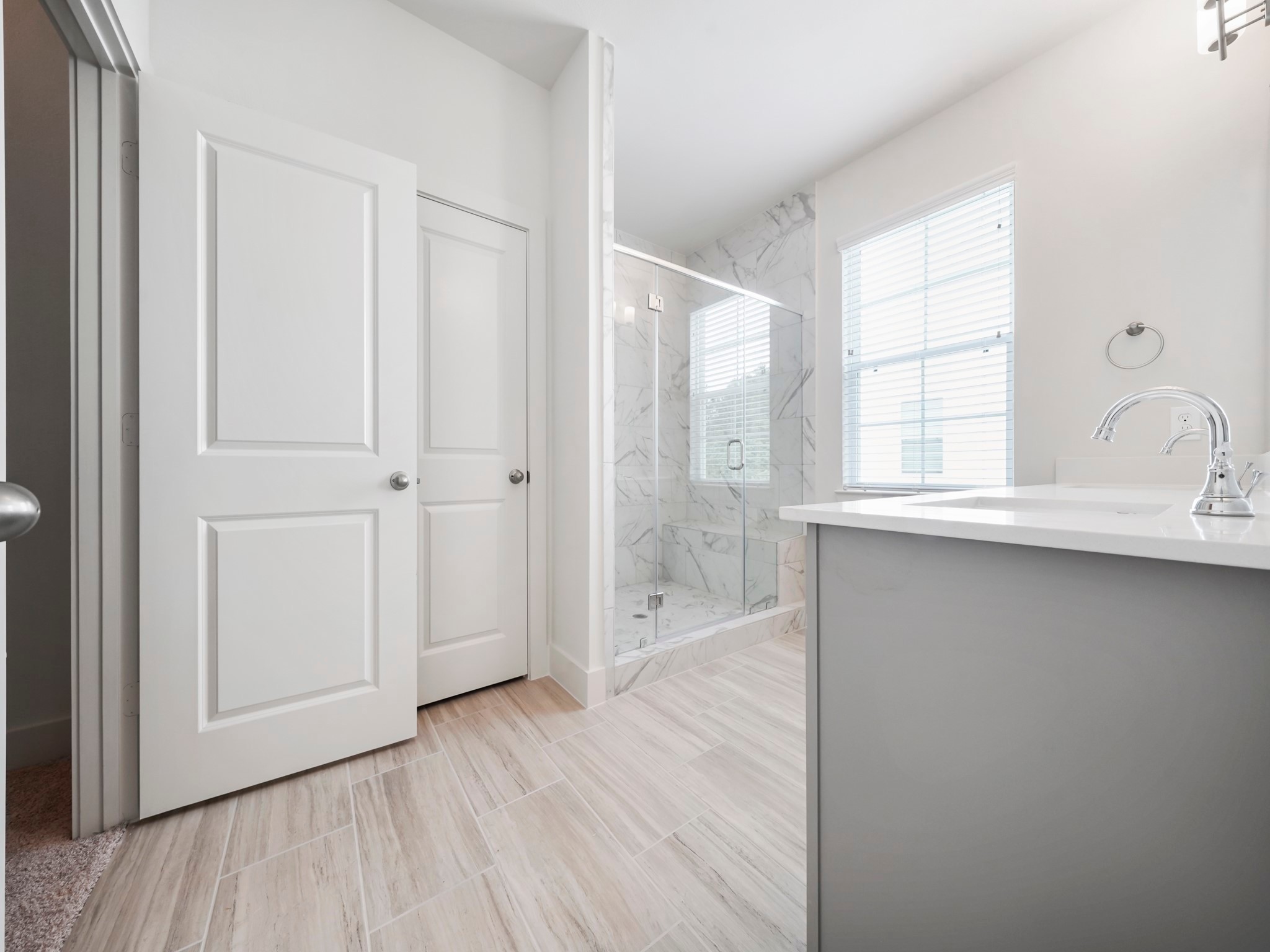 2007 Bauer Drive, Unit A Houston, TX 77080 - Photo 27 of 35 a view of an empty room with wooden floor and a window