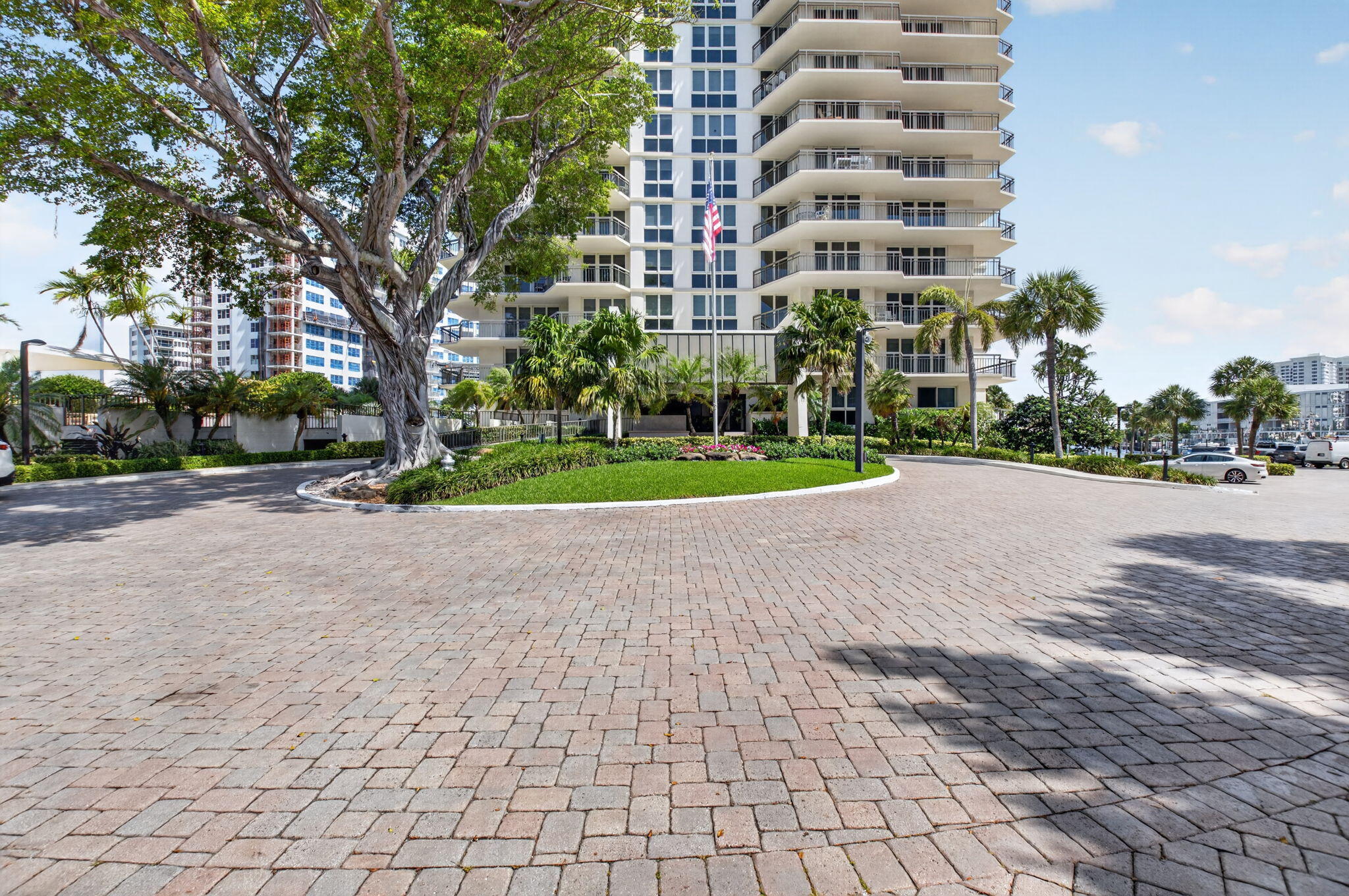 901 East Camino, Unit 4C Boca Raton, FL 33432 - Photo 3 of 71 3-web-or-mls-DSC_9097
