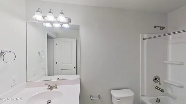 $1,900 | 460 Maides Avenue, Wilmington, NC 28405