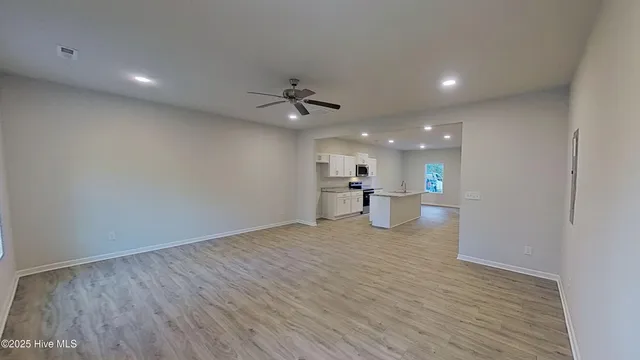 $1,900 | 460 Maides Avenue, Wilmington, NC 28405