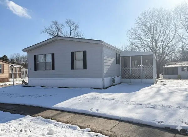 a house view with a outdoor space