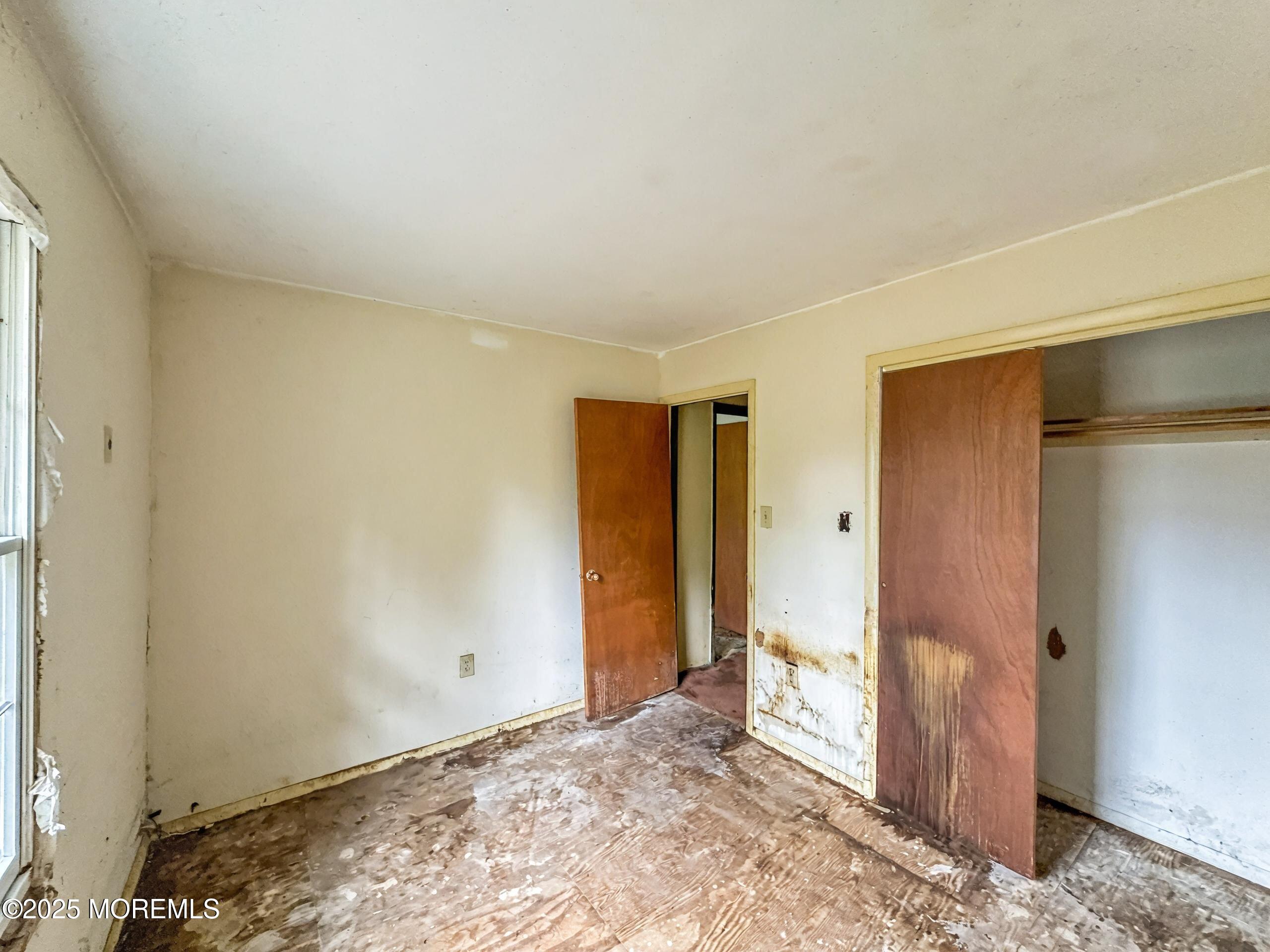 3 West Caines Drive Cream Ridge, NJ 08514 - Photo 11 of 22 a view of a room with a hallway
