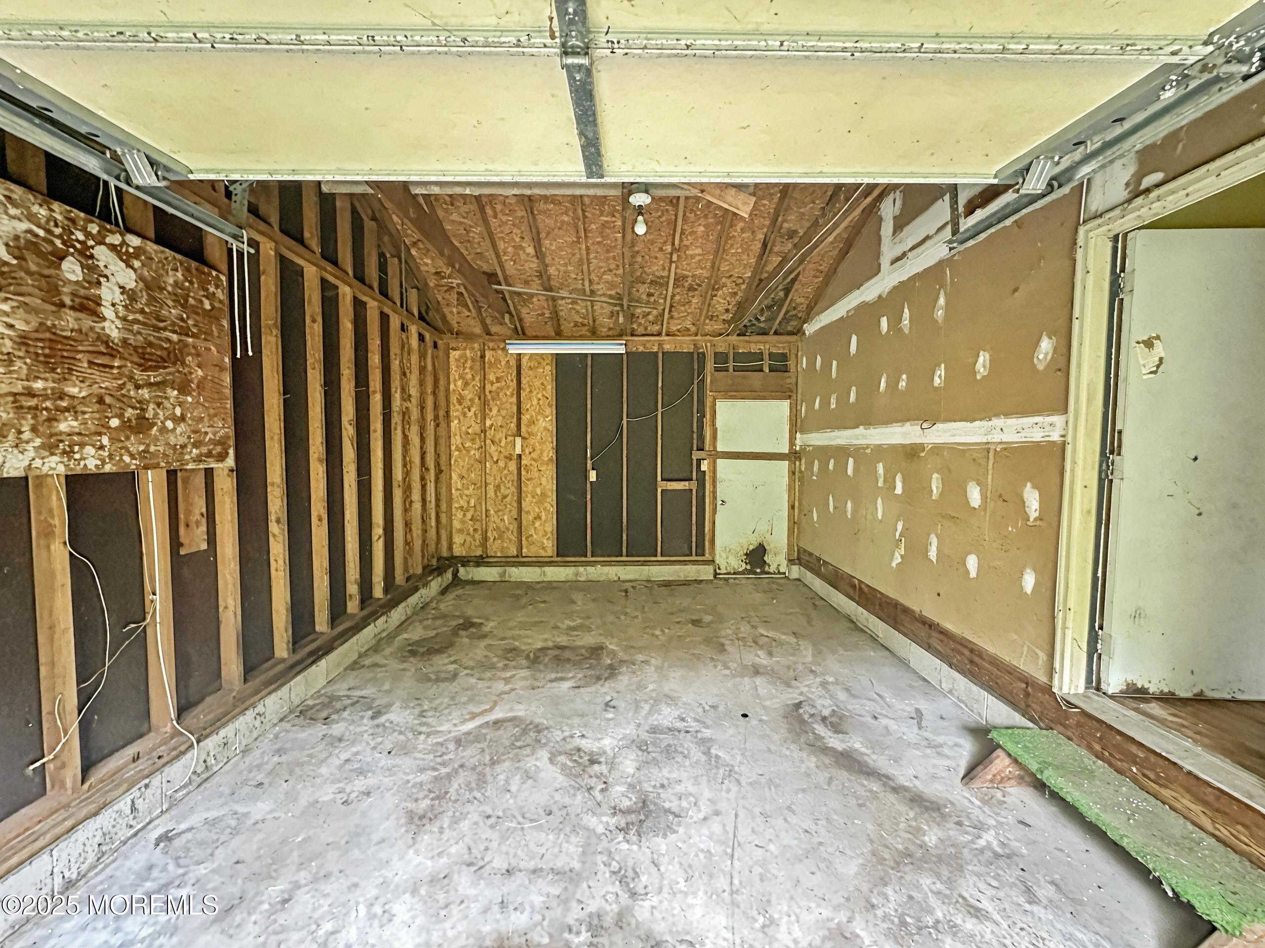 3 West Caines Drive Cream Ridge, NJ 08514 - Photo 16 of 22 a view of a back yard of the house