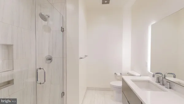 $5,995 | 1312 King Street, Unit 207, Alexandria, VA 22314