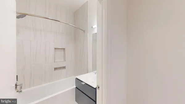 $5,995 | 1312 King Street, Unit 207, Alexandria, VA 22314