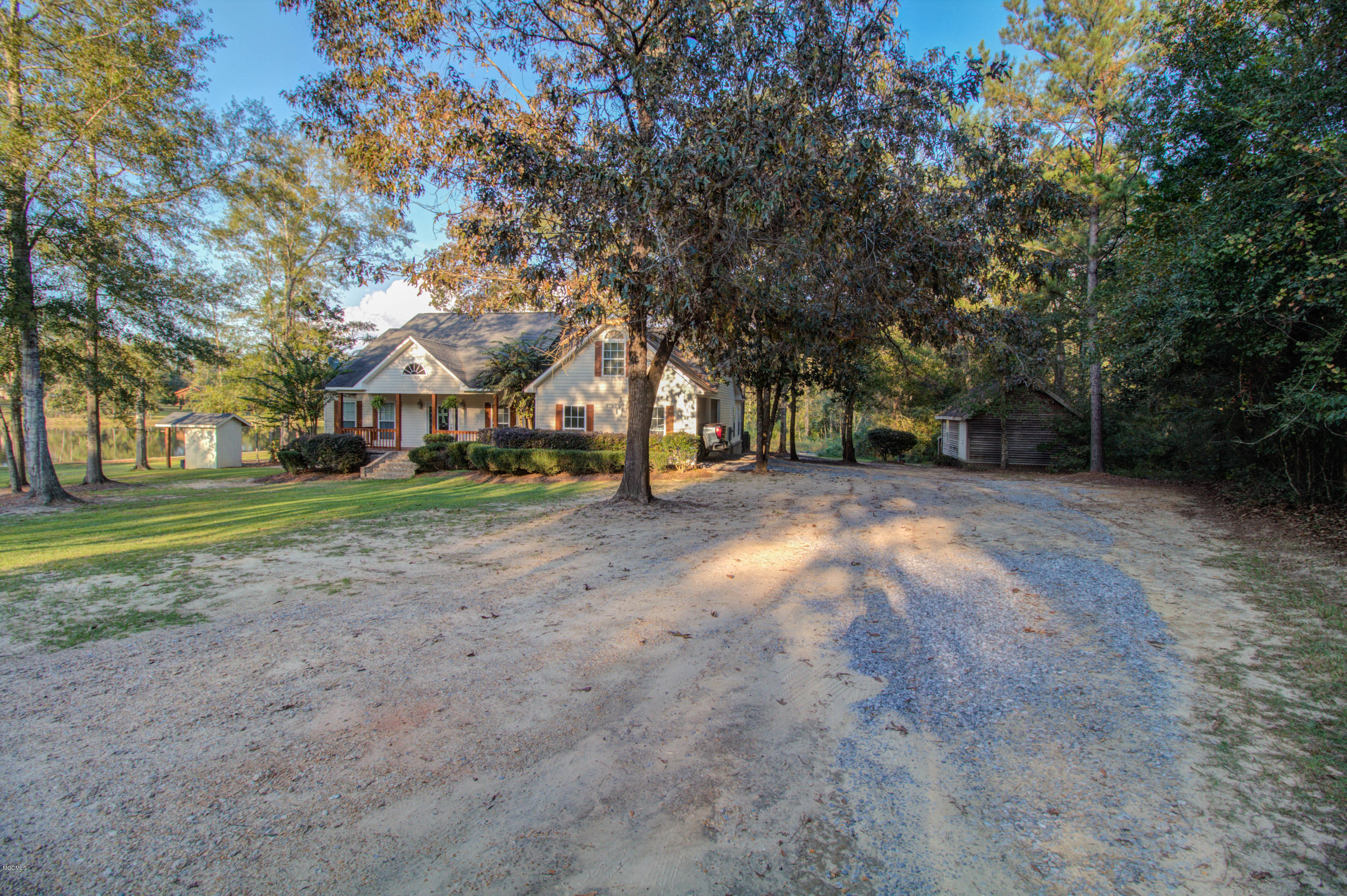 122 Rolling Woods Road Lucedale, MS 39452 - Photo 3 of 45 IMG_8826_7_8