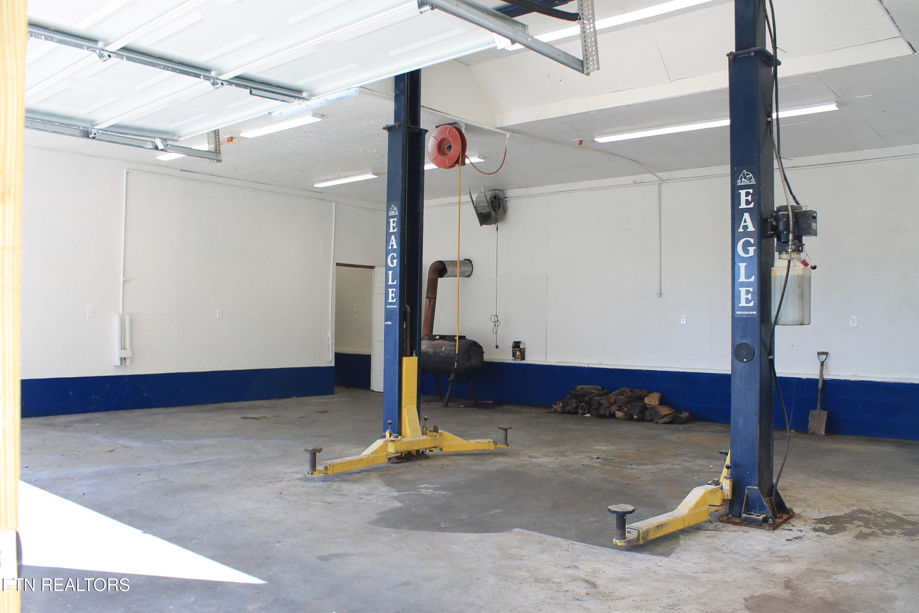 107 Billy Ridge Road Jamestown, TN 38556 - Photo 2 of 15 IMG_7474 - Copy