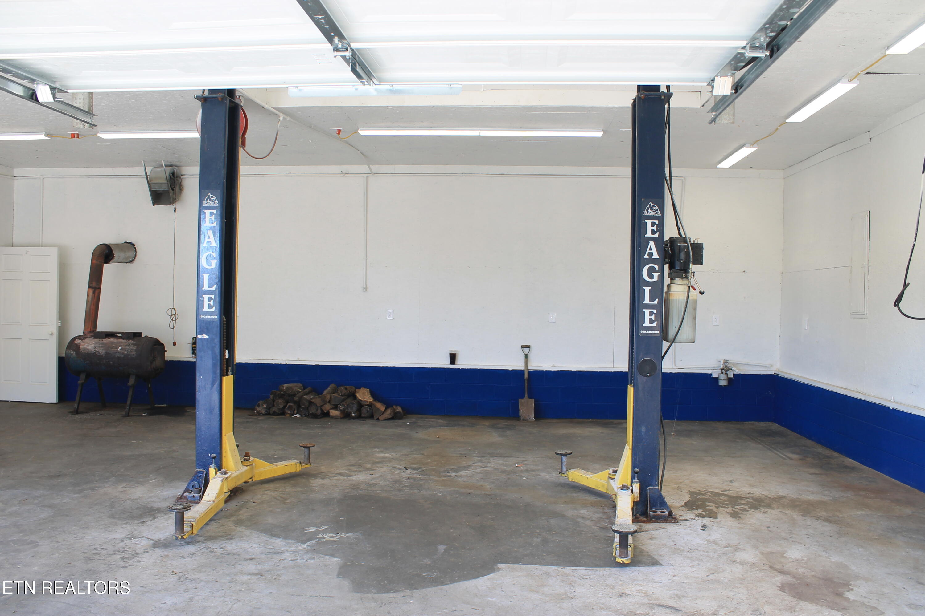 107 Billy Ridge Road Jamestown, TN 38556 - Photo 3 of 15 IMG_7475 - Copy