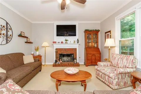 $645,000 | 320 Hillside Manor Drive Northeast, Sugar Hill, GA 30518