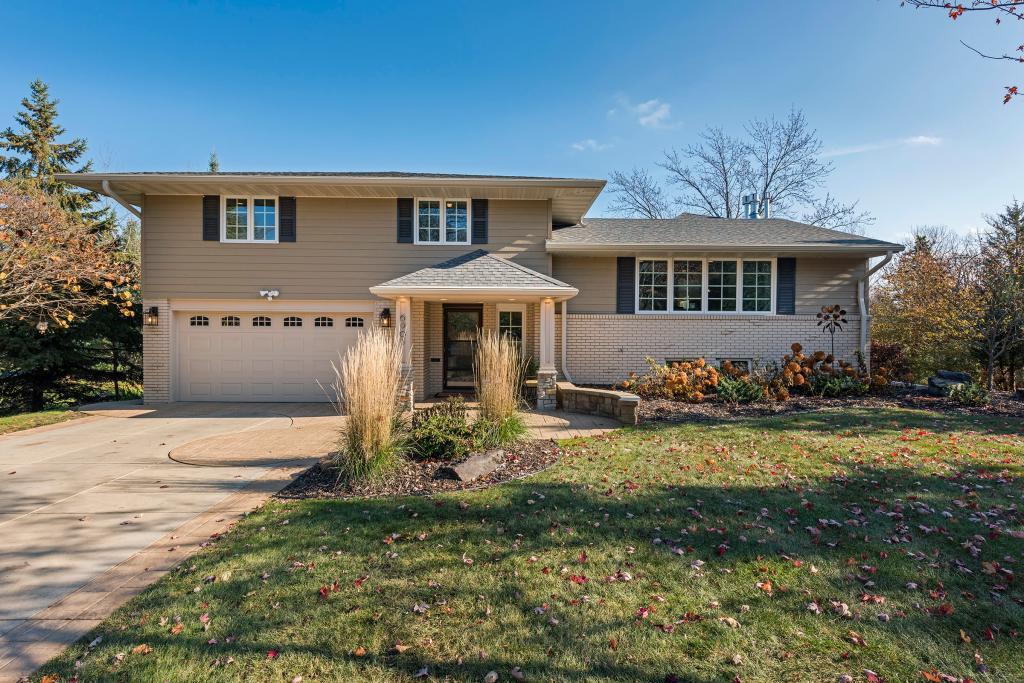 6905 Antrim Road Edina, MN 55439 - Photo 2 of 40