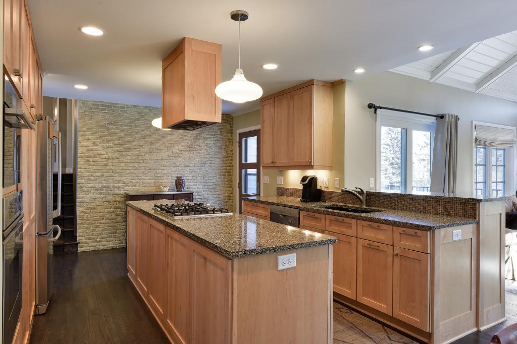 6905 Antrim Road Edina, MN 55439 - Photo 12 of 40
