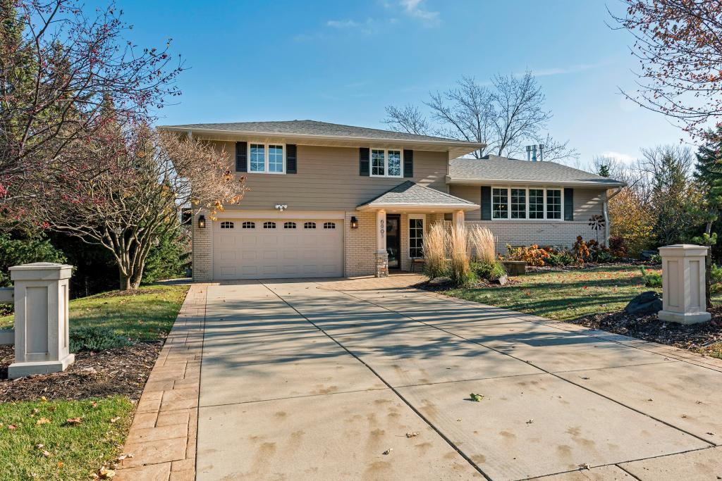 6905 Antrim Road Edina, MN 55439 - Photo 3 of 40
