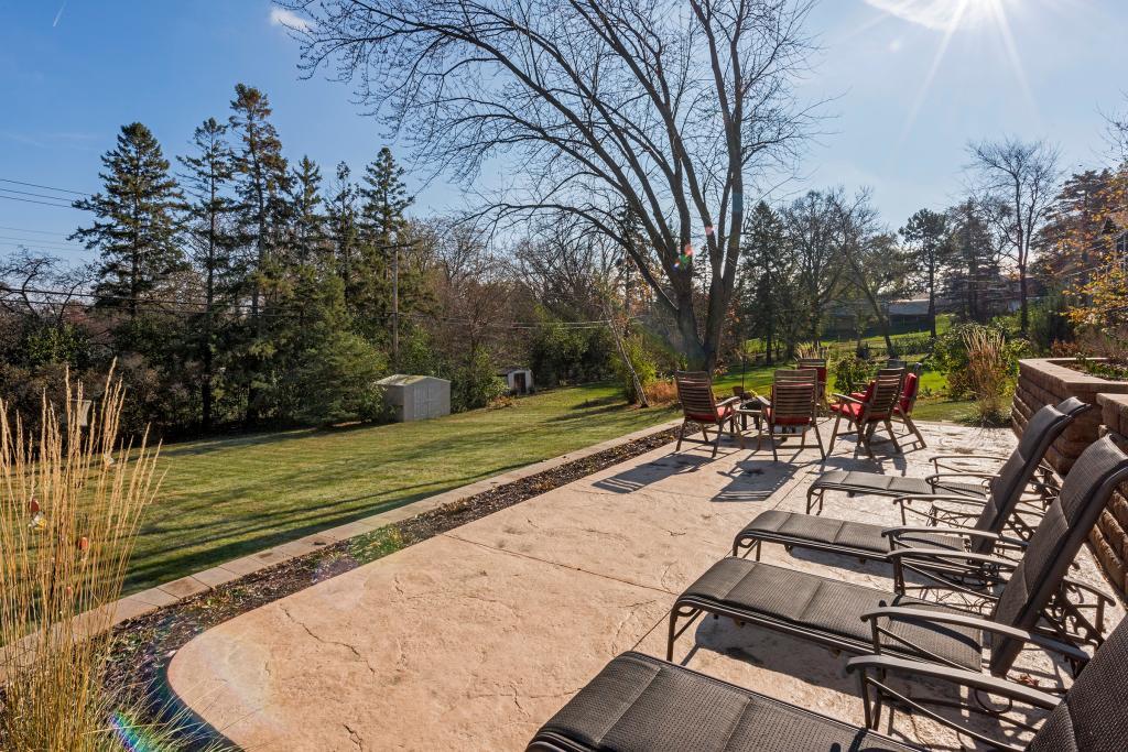6905 Antrim Road Edina, MN 55439 - Photo 39 of 40