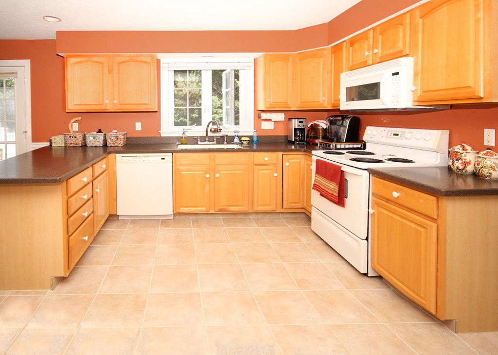 130 Vining Hill Road Southwick, MA 01077 - Photo 7 of 23 Gallery Image 7