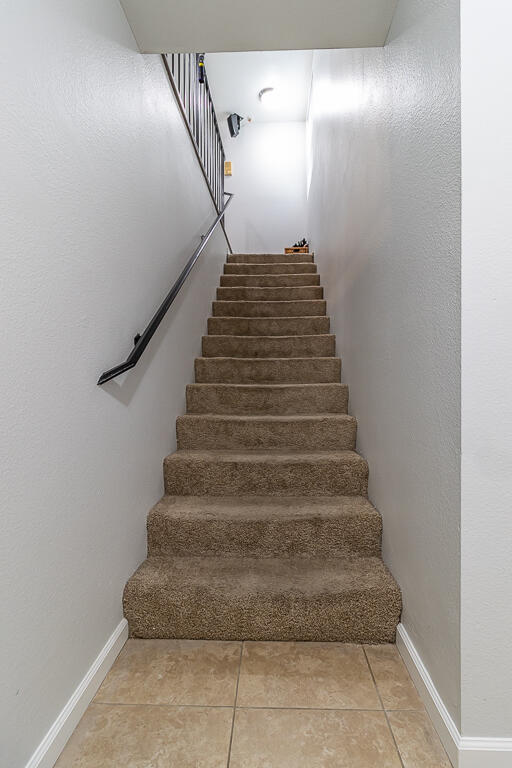 31355 The Old Road, Unit E Castaic, CA 91384 - Photo 8 of 38 a view of entryway