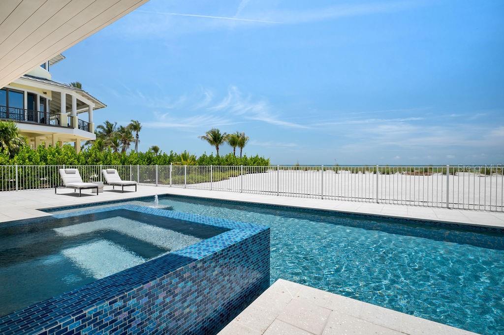 6489 Gulfside Road Longboat Key, FL 34228 - Photo 70 of 75