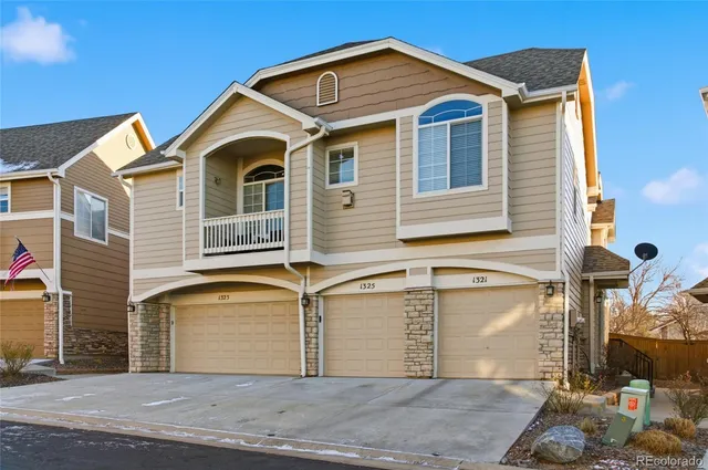 $361,250 | 1325 Carlyle Park Circle, Highlands Ranch, CO 80129