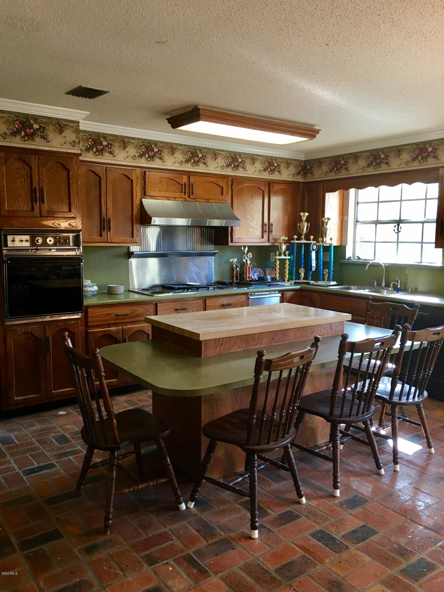 19901 Larry Carter Road Moss Point, MS 39562 - Photo 6 of 12 kitchen 2
