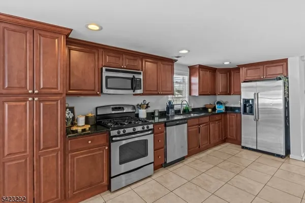 $1,200,000 | 190 Stevens Avenue, Cedar Grove, NJ 07009