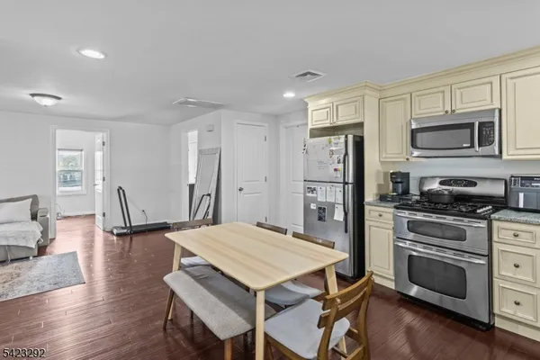 $1,200,000 | 190 Stevens Avenue, Cedar Grove, NJ 07009