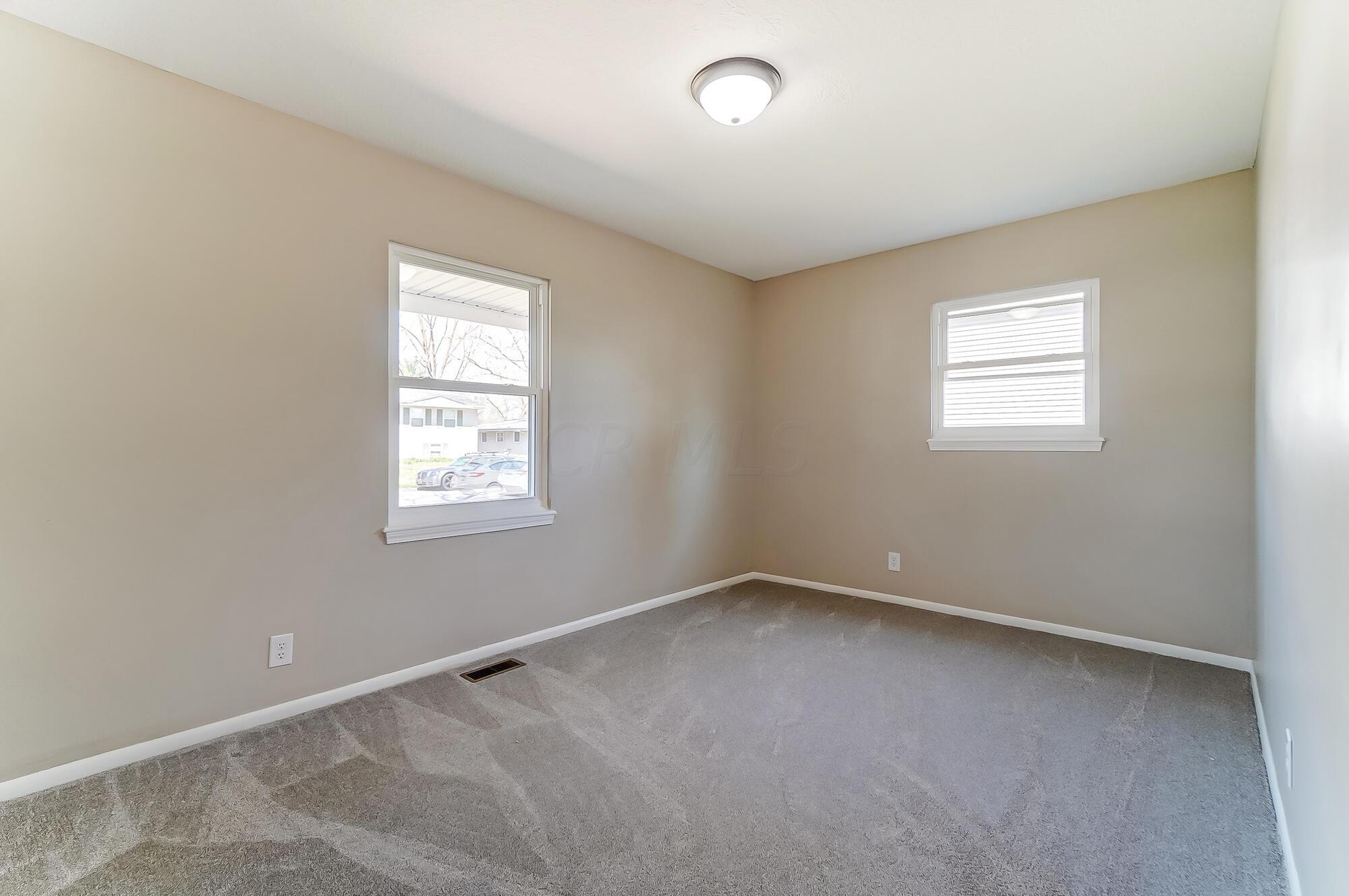 334 Regents Road Gahanna, OH 43230 - Photo 16 of 29 022