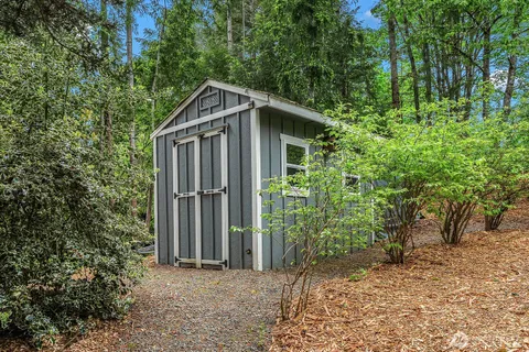 $1,698,000 | 21422 Southeast 37th Street, Sammamish, WA 98075