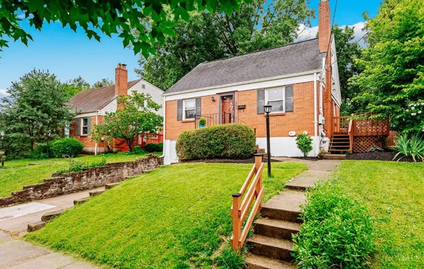 $329,000 | 345 Durrell Avenue, Wyoming, OH 45215