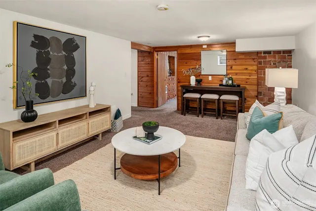 $799,000 | 4207 Southwest Thistle Street, Unit A, Seattle, WA 98136