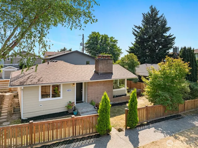 $799,000 | 4207 Southwest Thistle Street, Unit A, Seattle, WA 98136