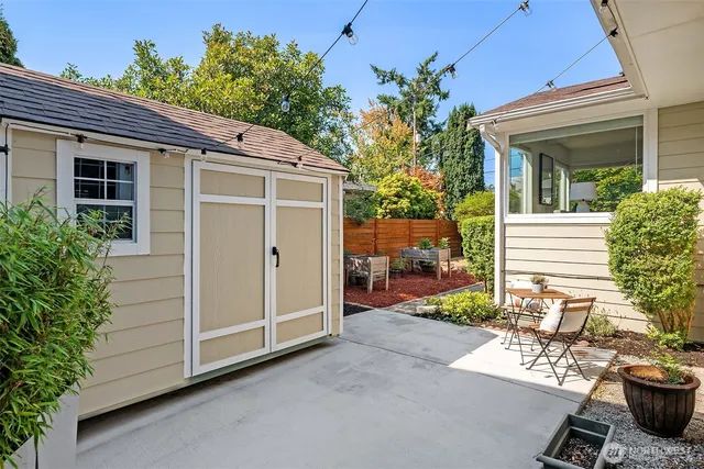 $799,000 | 4207 Southwest Thistle Street, Unit A, Seattle, WA 98136