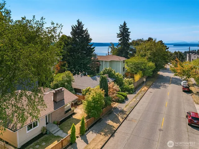 $799,000 | 4207 Southwest Thistle Street, Unit A, Seattle, WA 98136